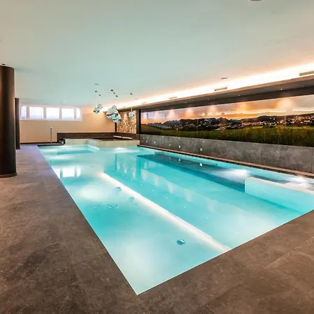 Lady Maria Wellness & Hotel