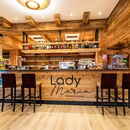 Lady Maria Wellness & Hotel 3*