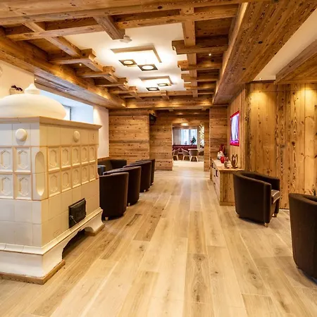 Lady Maria Wellness & Hotel Fondo