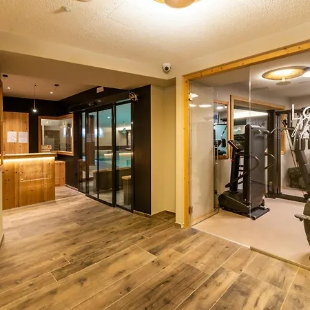 Hotel Lady Maria Wellness & 3*