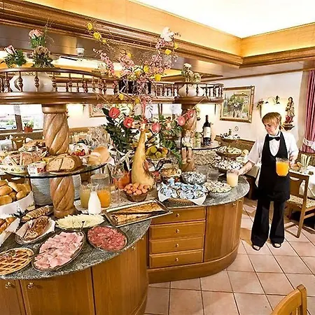 Lady Maria Wellness & Hotel