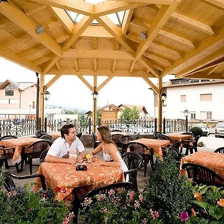 Hotel Lady Maria Wellness & 3*